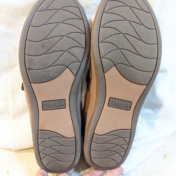 Terrain walking shoes by Khombu - Picture 11 of 13